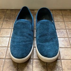 NWT TOMS Atlantic Corduroy Clemente Size 8